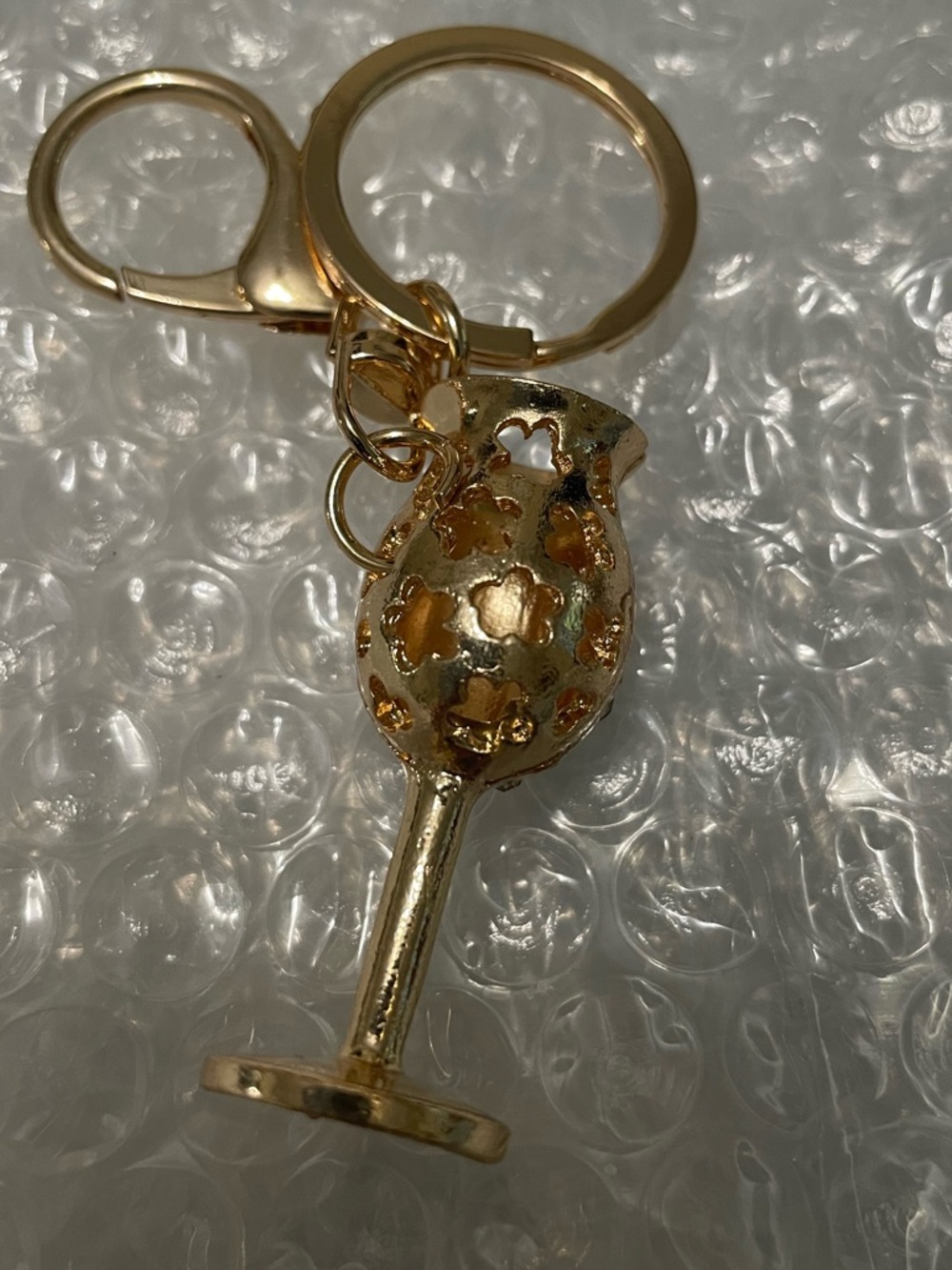 Wine Glass Keychain - Picture 3 of 3
